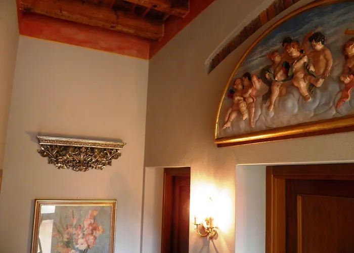 In Centro Charme Bed & Breakfast 4*