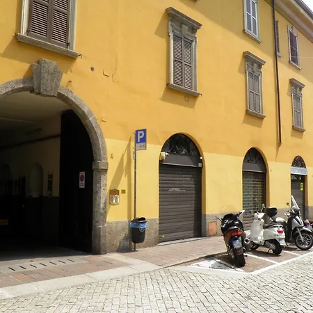 Oda ve Kahvaltı In Centro Charme Bergamo